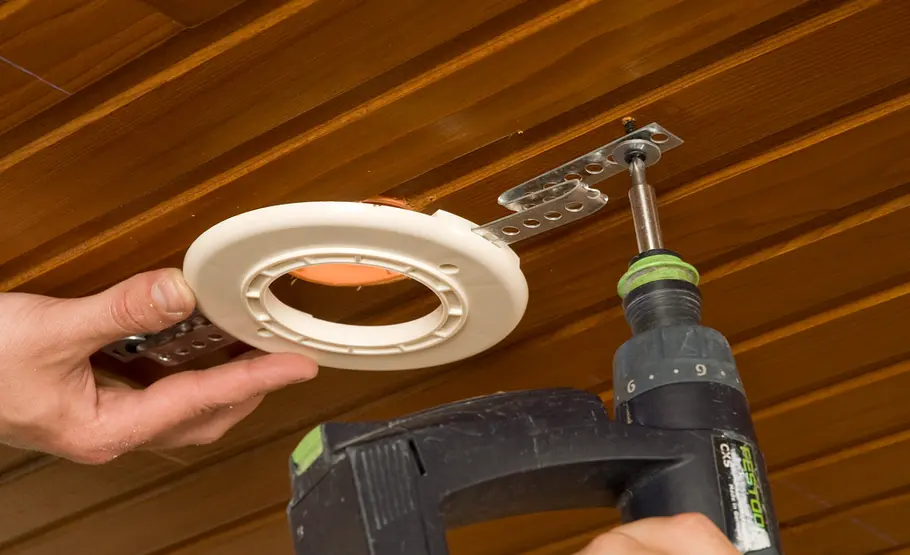 Deckenverkleidung mit Spanndeckentüchern
