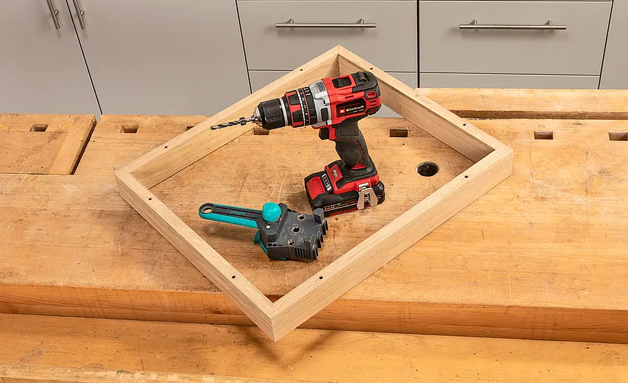 Bürotisch aus Eichenholz bauen