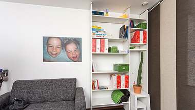 Raumhohes Bücherregal selber bauen - Foto: sidm / KEH, CK