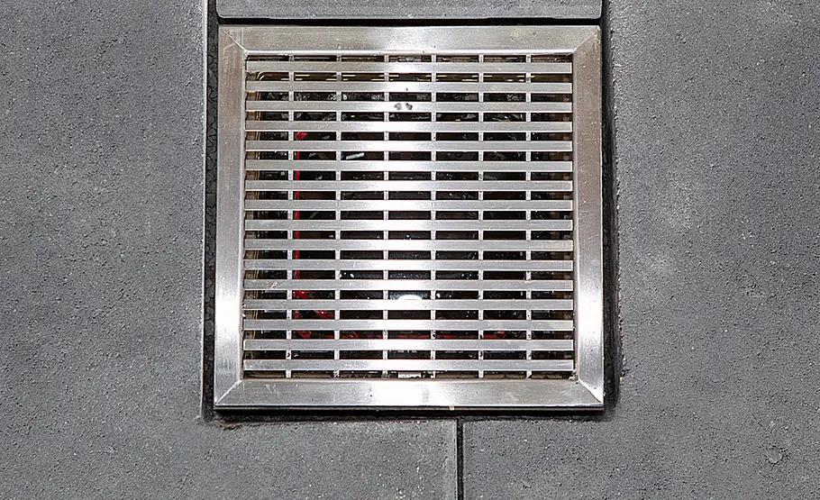 Wasserablauf einbauen