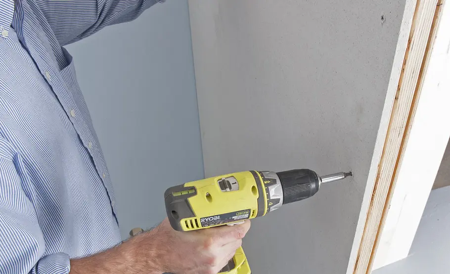 Trennwandbau mit Holzprofilen