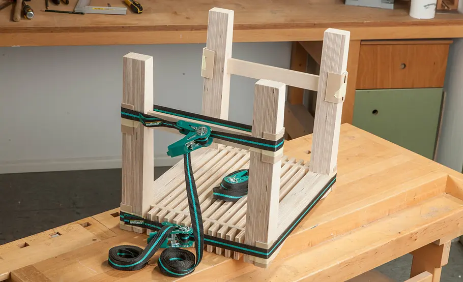 Holzhocker