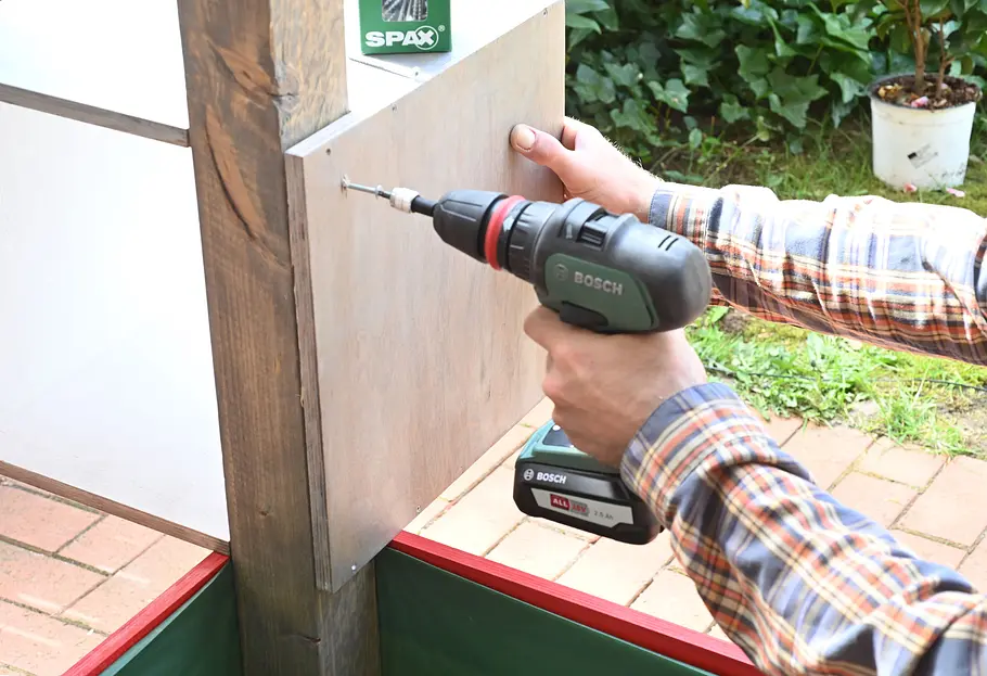 Pflanzsäule aus Holz selbst bauen