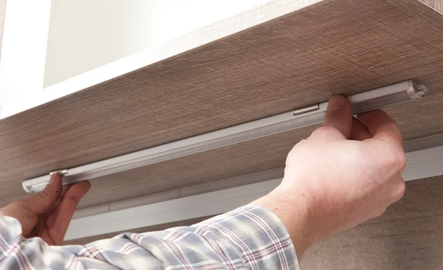 Küchenrückwand mit Wandpaneelen verkleiden