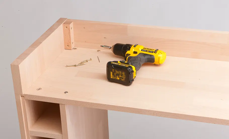 Sideboard mit Schwenk-Theke