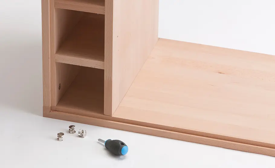 Sideboard mit Schwenk-Theke