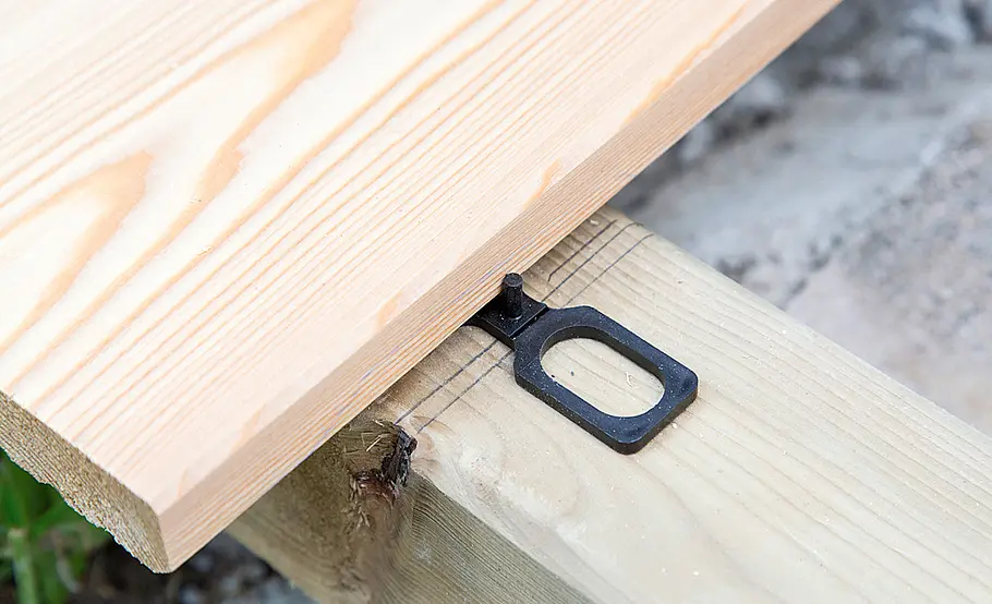 Terrassendielen aus Lärche verlegen