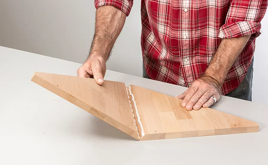 Kleines Regal für Ecke bauen