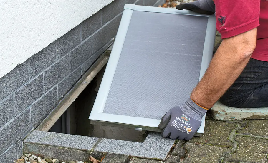 Abdeckung für Schutz vor Laub und Insekten