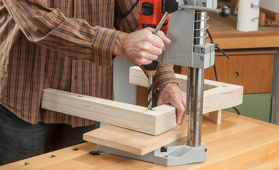Holzhocker