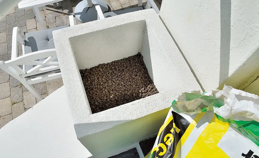 Pflanzkübel aus Betonplatten bauen