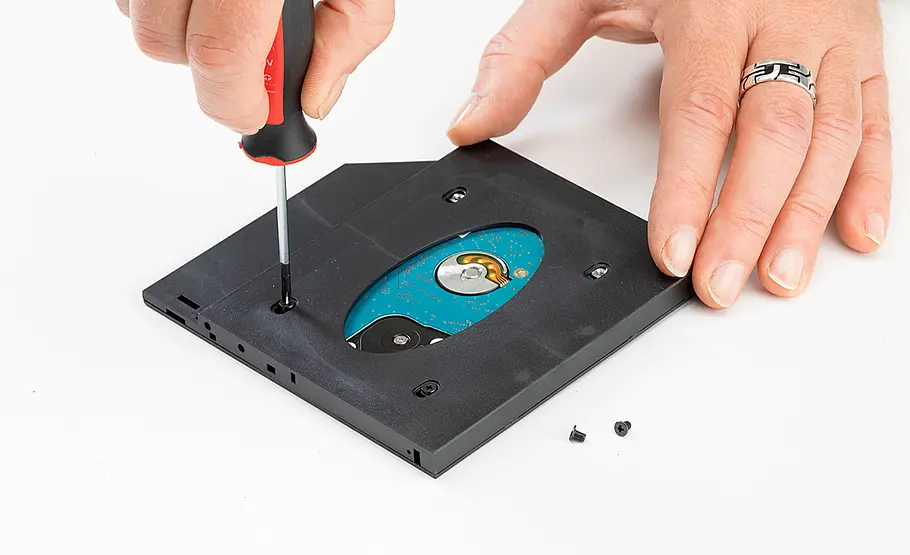 DVD-Laufwerk durch Laptop Festplatte ersetzen