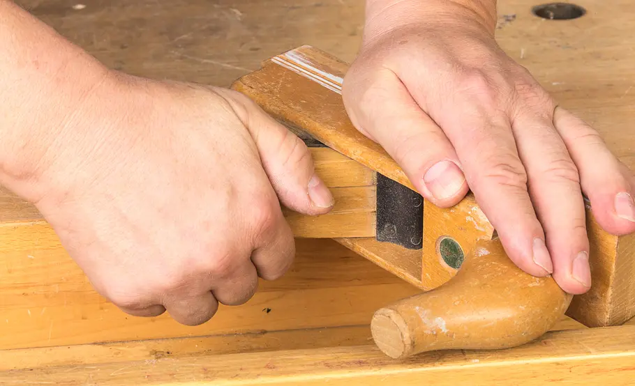 Messer von Hobel demontieren