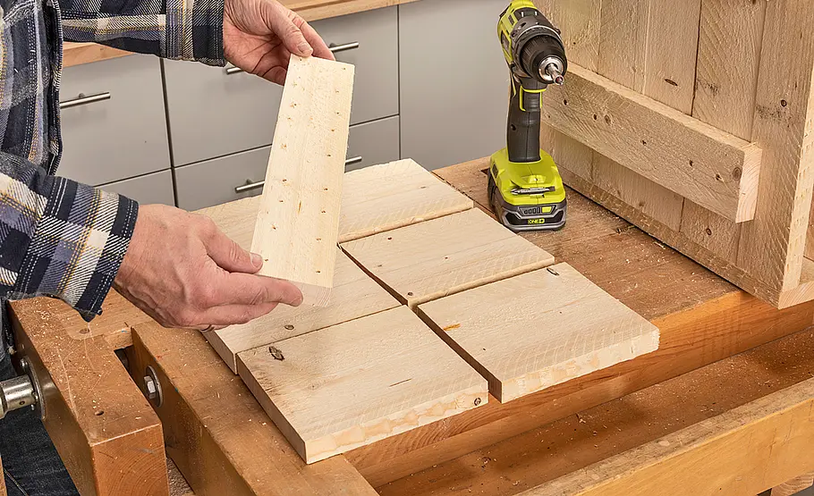 Hocker aus Beton und Holz bauen