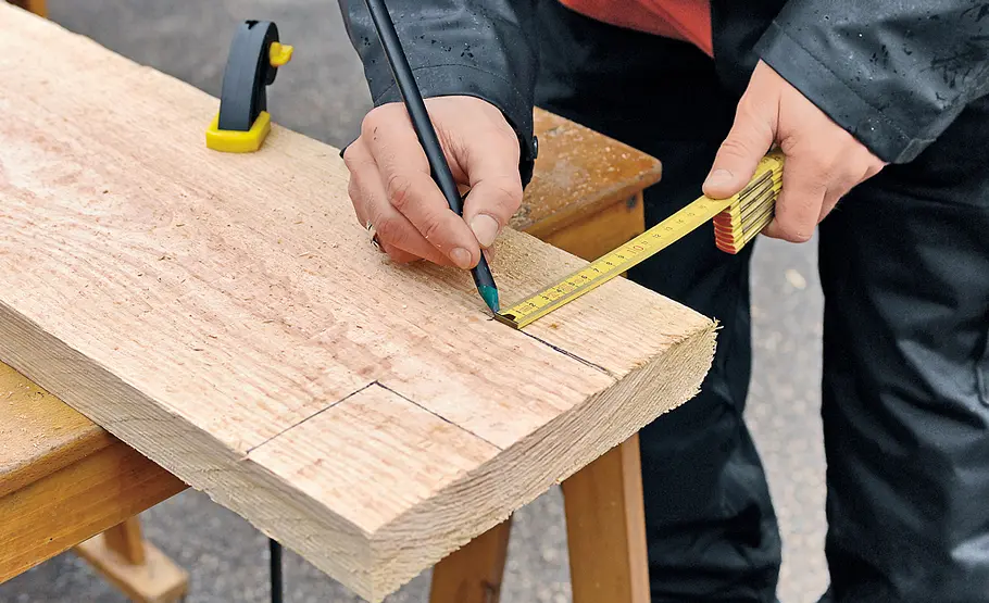 Carving: Bank schnitzen mit der Motorsäge