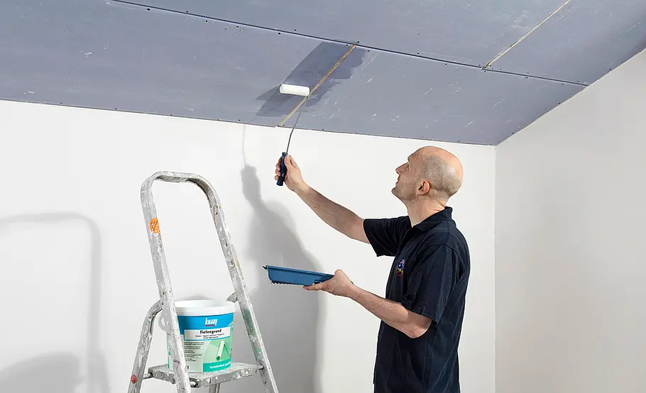 Dachstuhl mit Gipskartonplatten beplanken