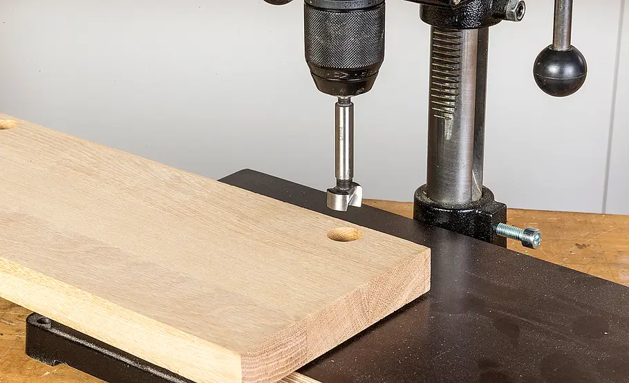 Leseleuchte mit Ablage selber bauen
