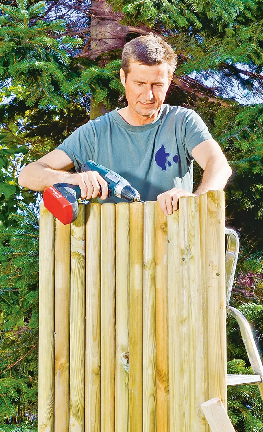 Mobile Gartenbrause mit Sichtschutz bauen