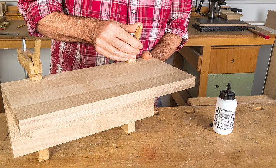 Leseleuchte mit Ablage selber bauen