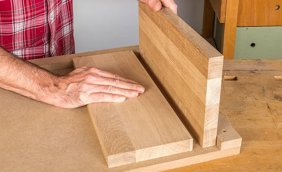 Leseleuchte mit Ablage selber bauen