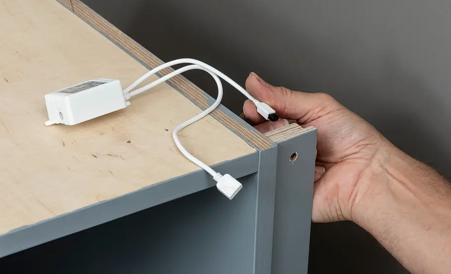 Dachschrägenschrank: Einbau