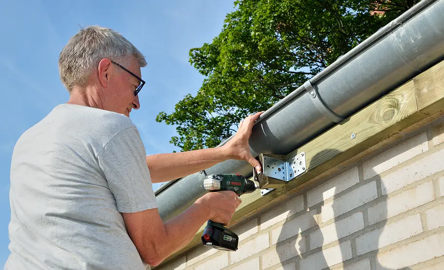 Luftige Pergola aus Holz selber bauen