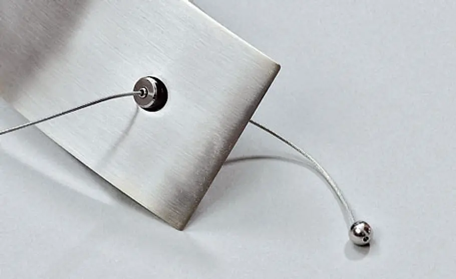 Schritt 2: Mit Zugseilen justieren Lampe anschließen