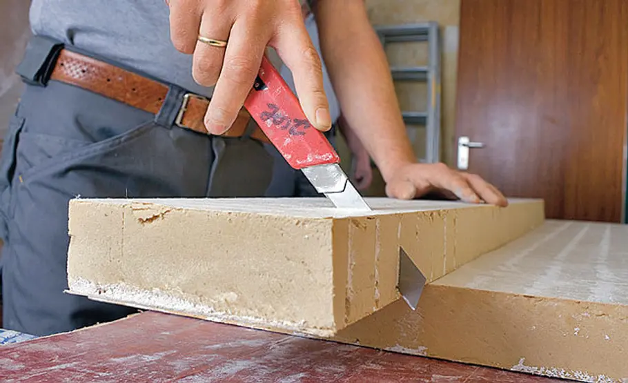 Anleitung: Innenwand dämmen Innendämmung: Platten zuschneiden