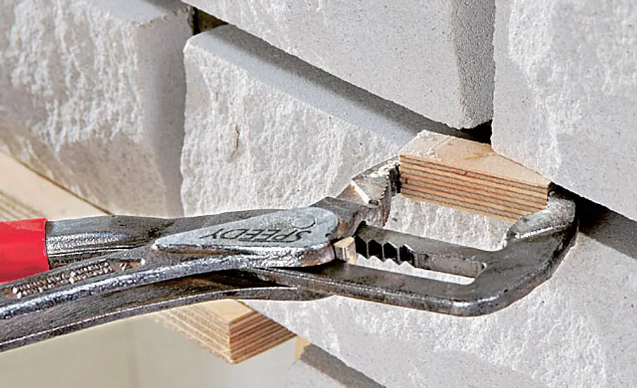Schornsteinattrappe bauen: Schritt 22 von 25 Ethanol-Kamin