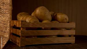 Kartoffel Aufbewahrung - Foto: iStock/marefoto