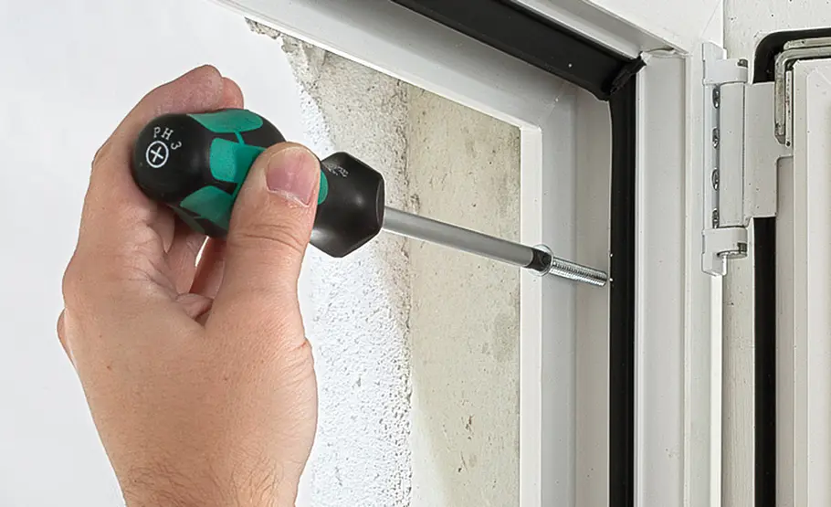 Kellerfenster austauschen: Schritt 12 von 14 Kellerfenster austauschen