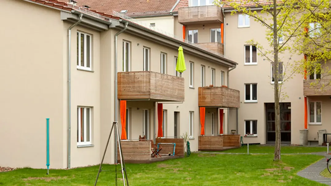 Altersgerechter Umbau von Balkonen und Terrassen jetzt förderfähig Altersgerechter Umbau von Balkonen und Terrassen jetzt förderfähig