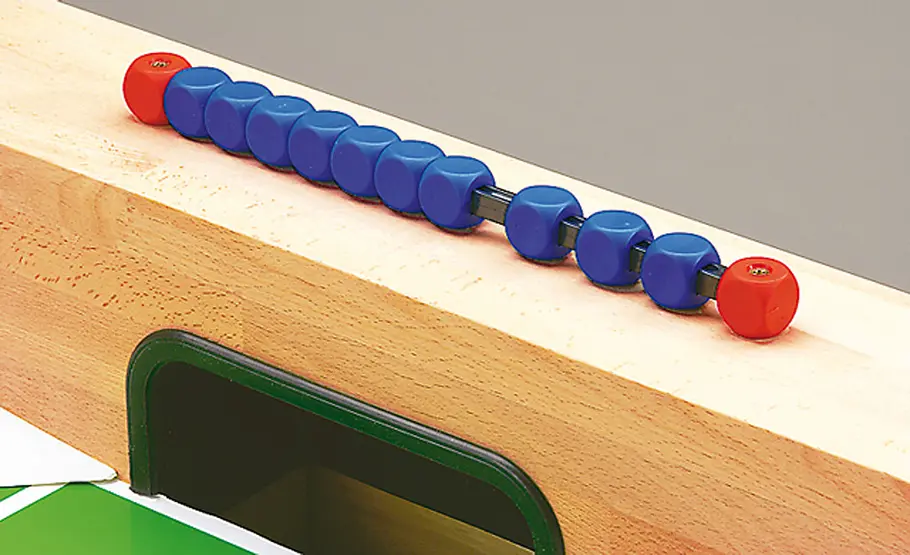 Tischkicker selber bauen Kickertisch: Tor-Zählwerk verschrauben
