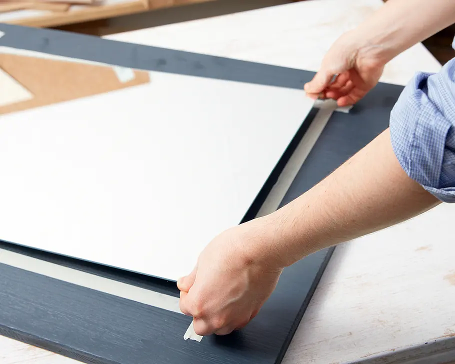 Klapptisch bauen: Schritt 10 von 12 Klapptisch und Wandspiegel