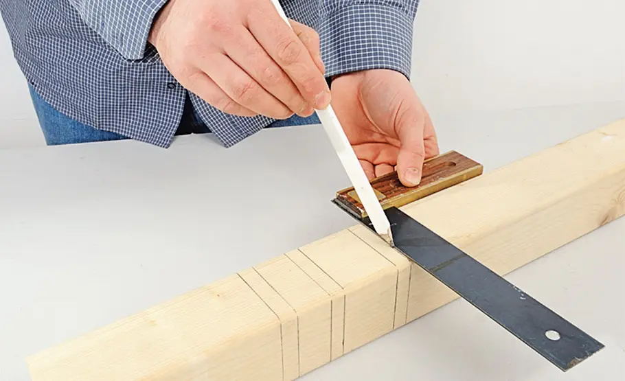 Anleitung: DIY-Konsolentisch selber bauen Schminktisch