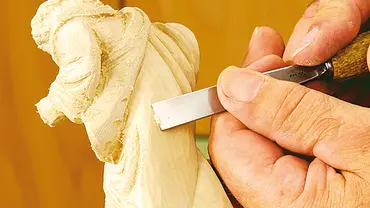 Krippenfiguren selber schnitzen | selbst.de Krippenfiguren selber schnitzen | selbst.de