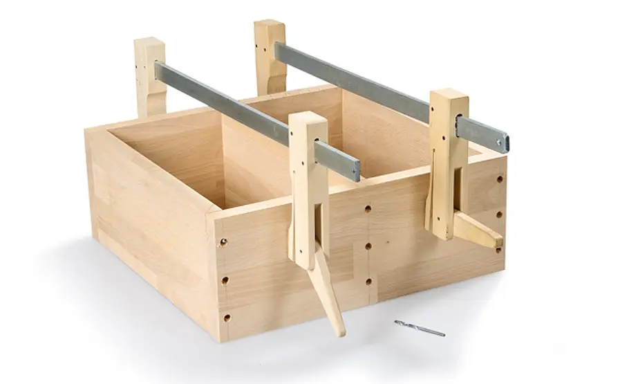 Küchenrollenhalter bauen: Schritt 4 von 18 Kiste montieren