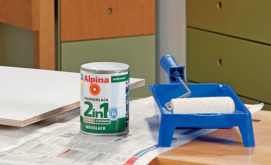 Farbfeld sauber lackieren Küchenschrank lackieren
