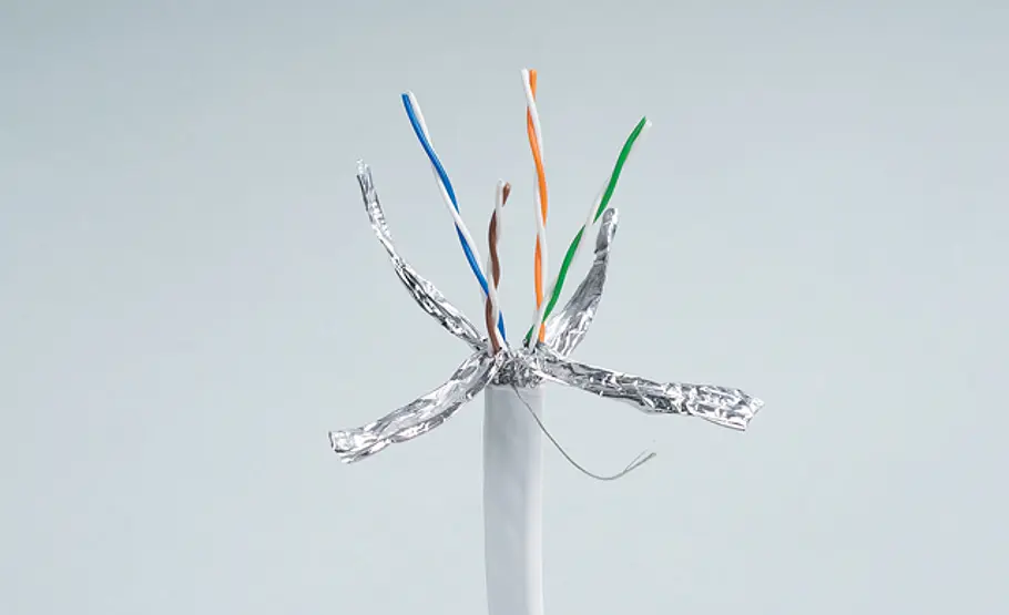 LAN-Kabel verlegen LAN-Kabel verlegen