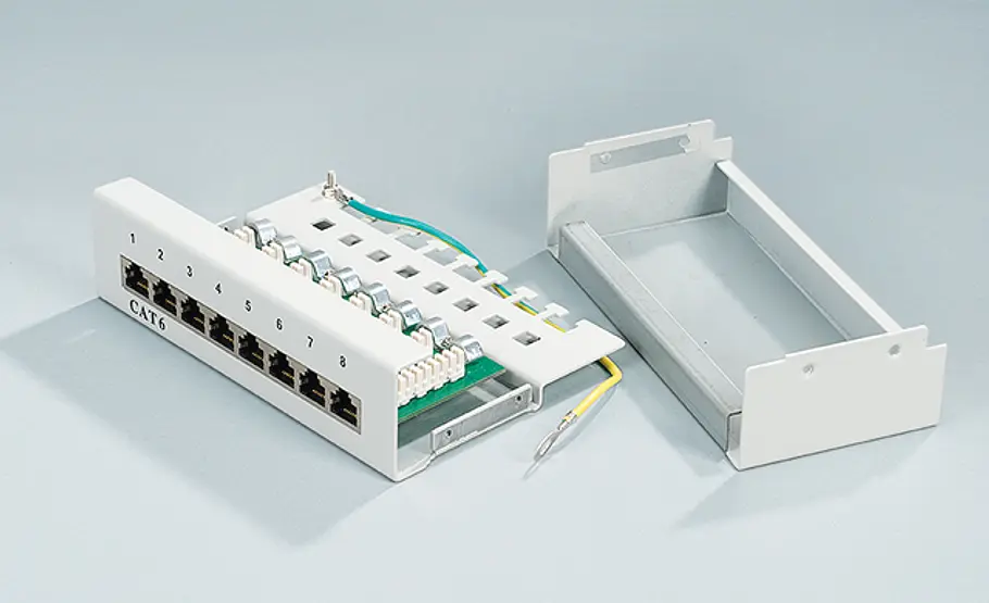 LAN-Kabel verlegen LAN-Kabel verlegen
