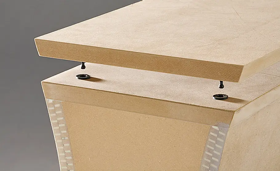 Standboxen selber bauen Blendrahmen auf Lautsprecher-Chassis klemmen