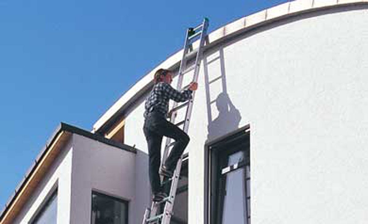 Leiter richtig aufstellen und Leiter sichern