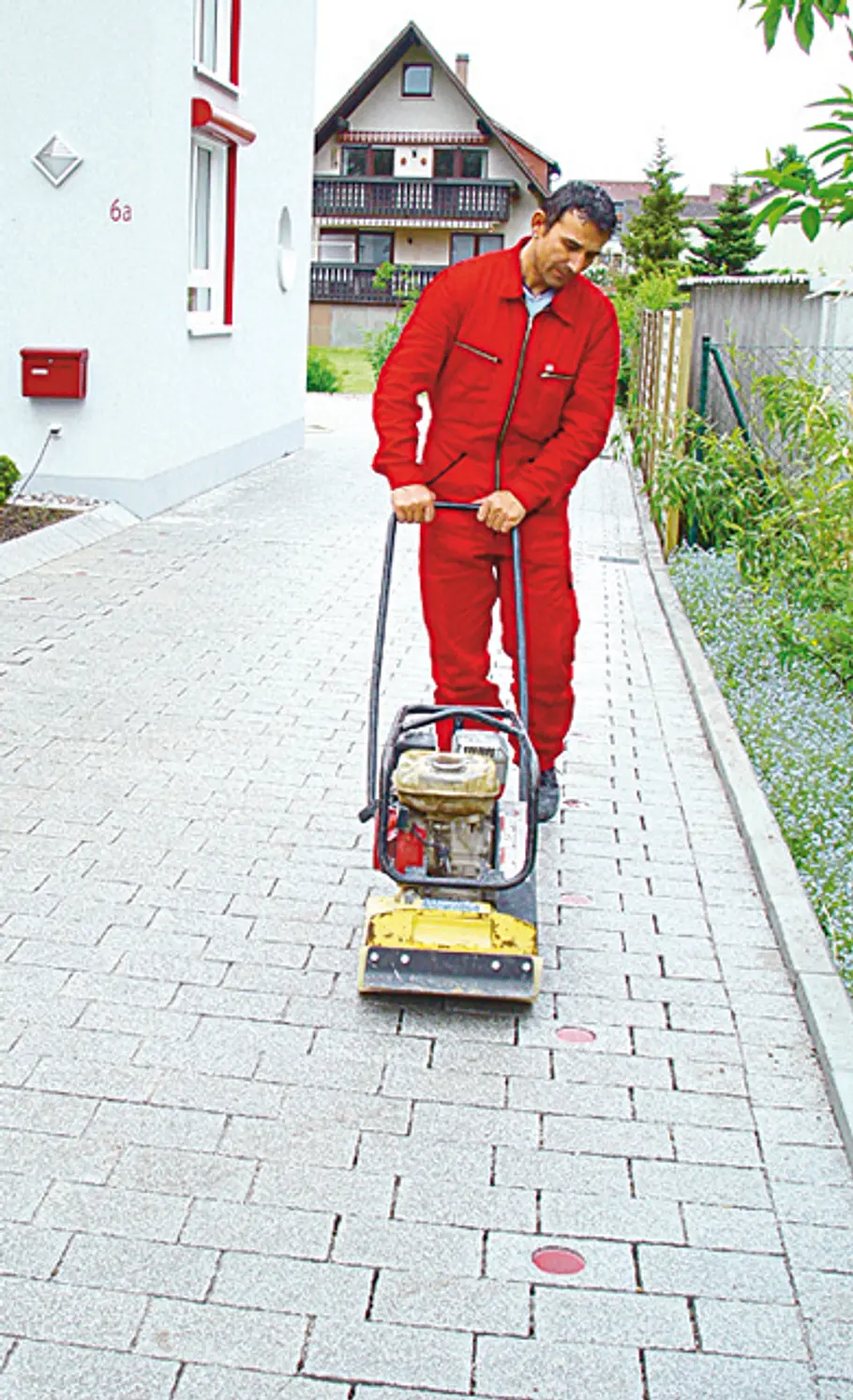 LED-Bodenleuchten: Schritt 21 von 23 Pflastersteine Beleuchtung verlegen