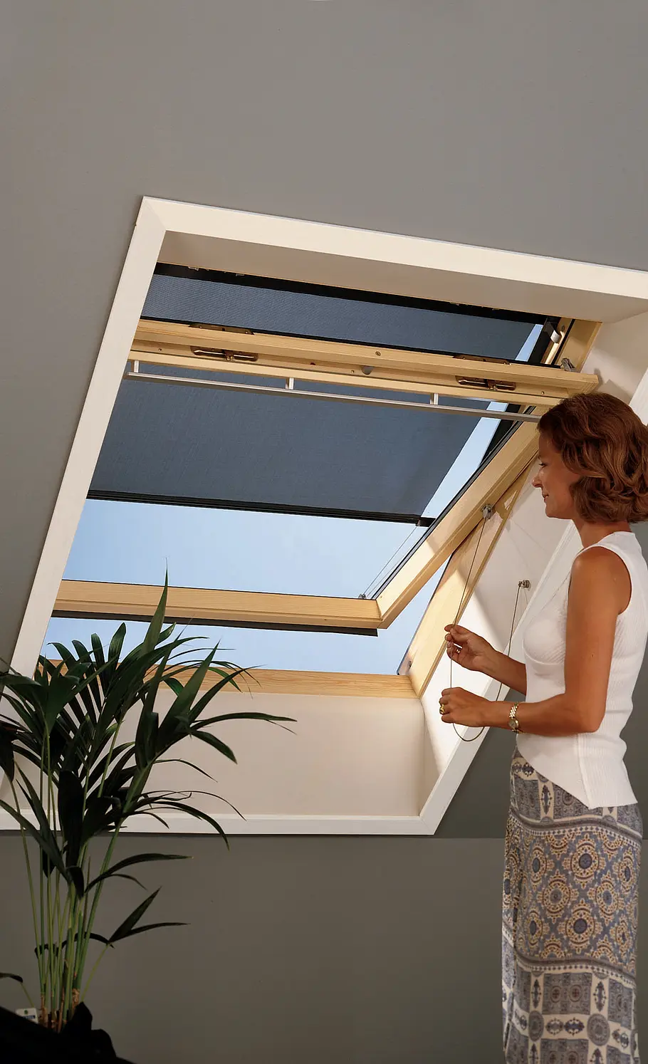 Hitzeschutz-Markise für Dachfenster: Schritt 12 von 13 Dachflächenfenster-Markise
