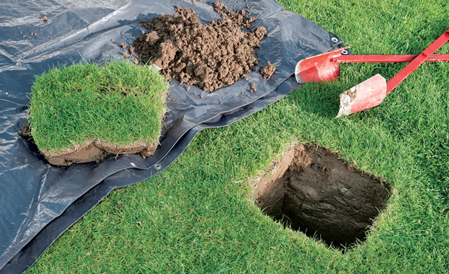 Metallzaun setzen: Schritt 2 von 34 Fundament ausheben