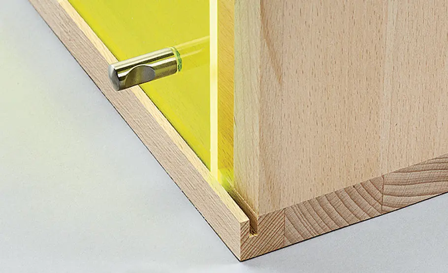 Mini-Regale fürs Bad Mini-Regale: Plexiglastür einschieben