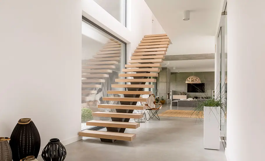 Aufgesattelte Treppe Aufgesattelte Treppe mit Mittelholm