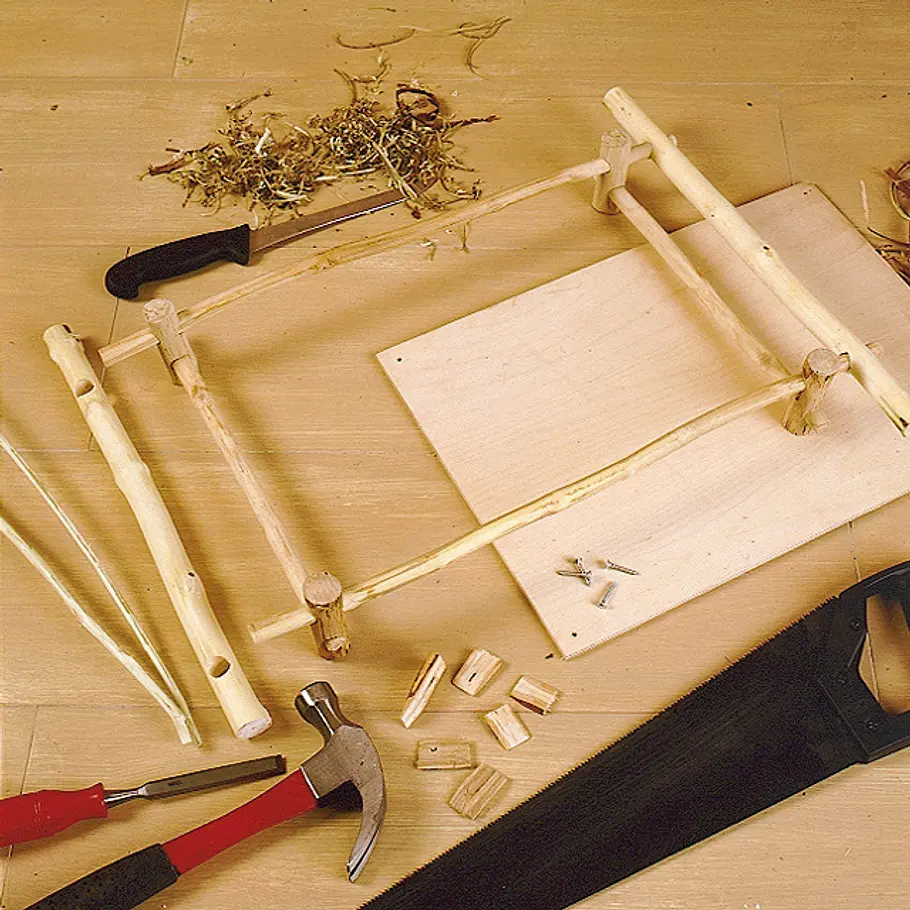 Tablett aus Ästen Möbel aus Ästen selber bauen