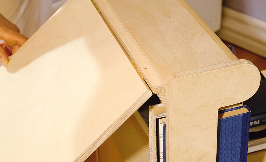 Nachttisch mit Bett-Tablett Bett-Tablett: Ablagefläche