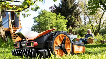 Namen für Mähroboter - Foto: sidm / Michael Müller-Münker Namen für Mähroboter - Foto: sidm / Michael Müller-Münker